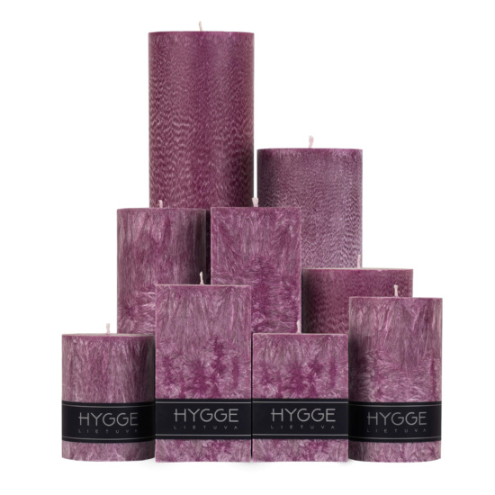 Violetinės levandomis kvepiančios žvakės