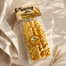 Tradiciniai itališki Tagliatelle makaronai su kiaušiniais Tradiciniai itališki Tagliatelle makaronai su kiaušiniais